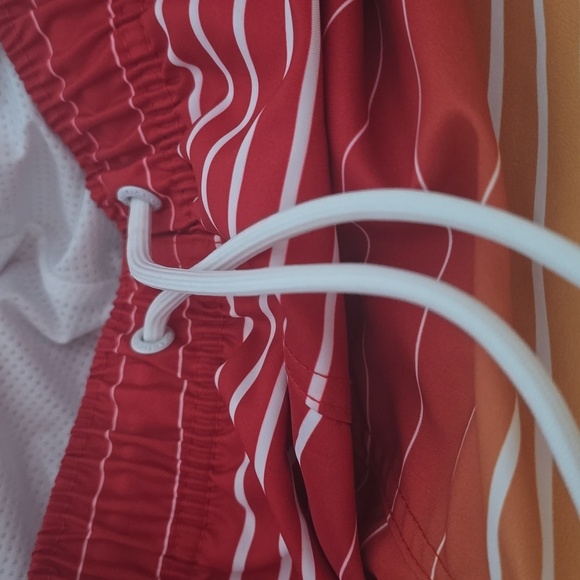 Nautica Men's Ombre Stripe Full Elastic Swim Trunks, Size M, Retail $69.50US - Picture 10 of 13